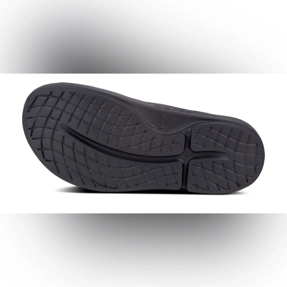Oofos Men’s Ooahh Slide Sandal - Black Unisex Slide Women’s Sz 10/ Men’s 8